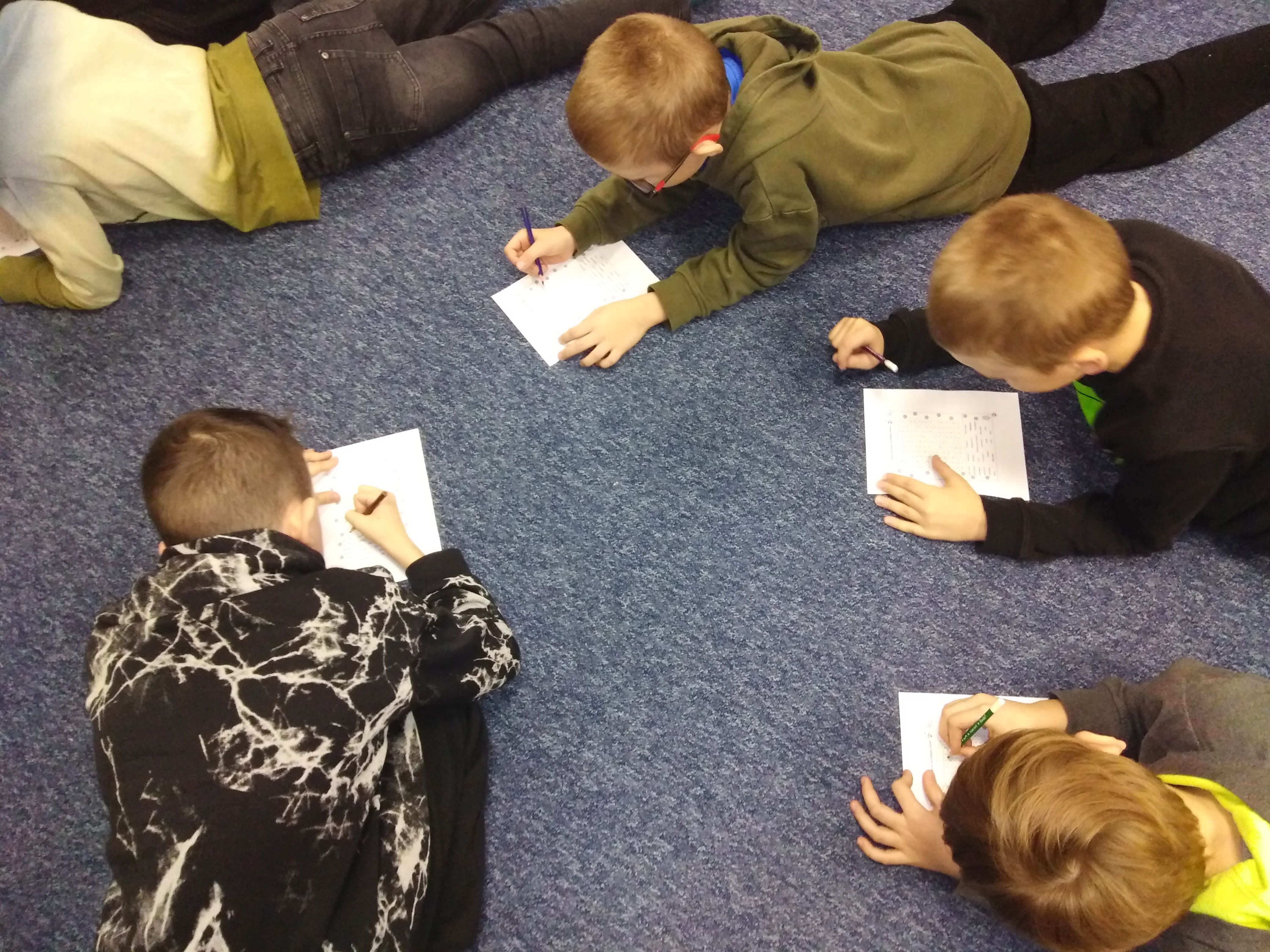 Świąteczny zawr&oacute;t głowy