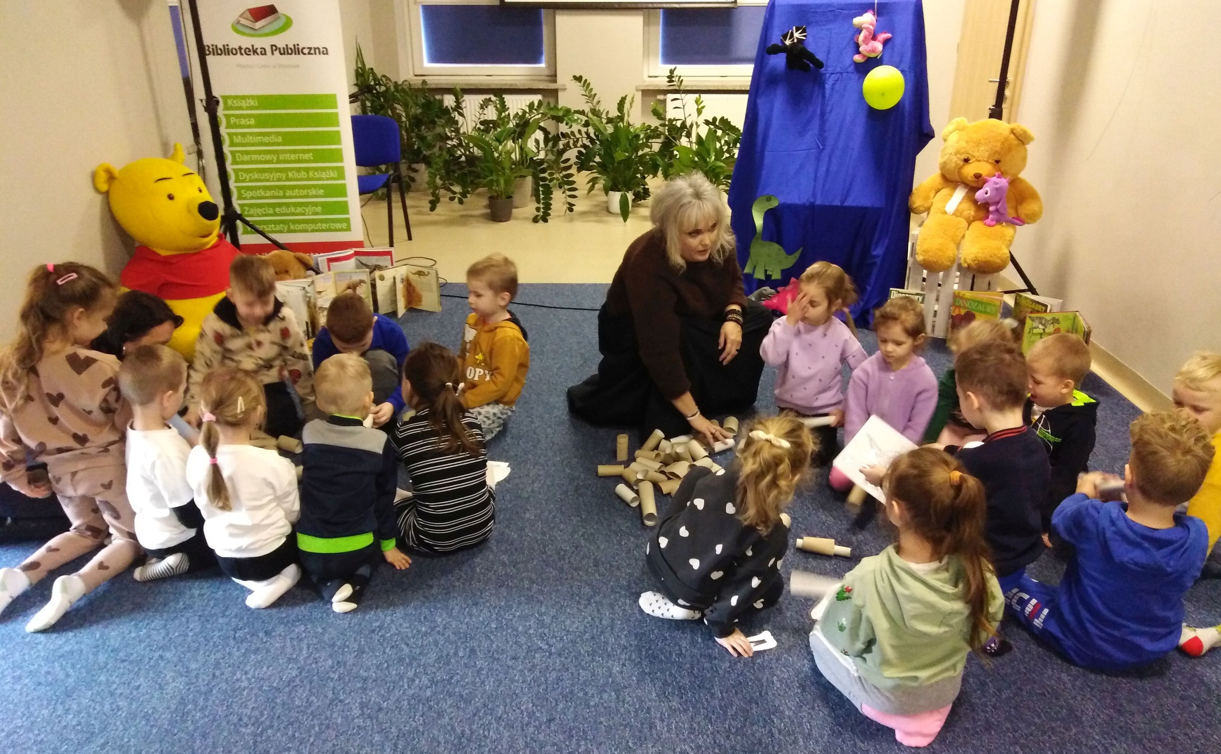 W świecie dinozaur&oacute;w