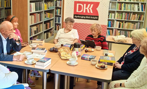 DKK Staszów – „Więcej niż siostry” oraz „Osiem białych nocy”